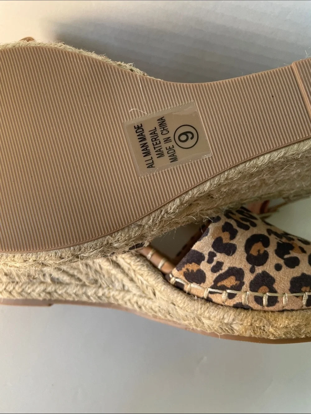 Heart in D Women's Size 9 Leopard Print Espadrille Wedge Sandals - Tan